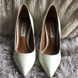 Steve Madden Proto Pump in White Leather